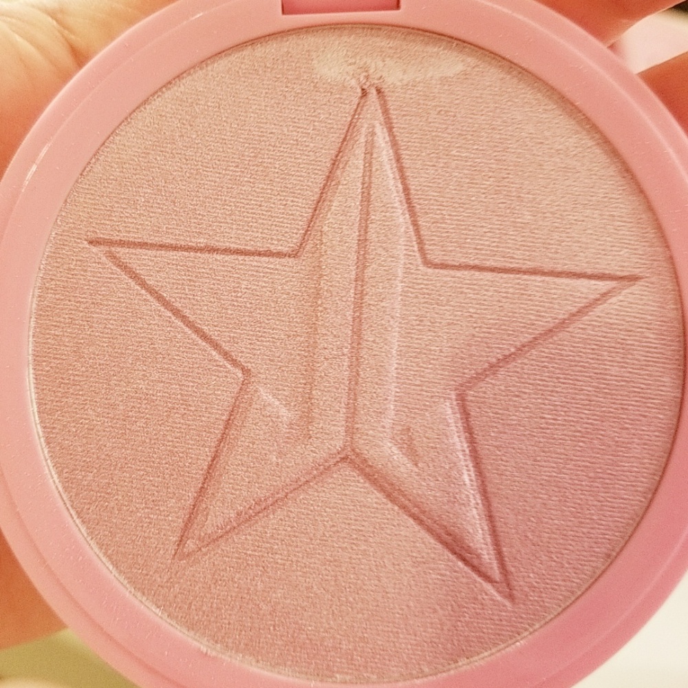 Jeffree Star Neffree highlighter